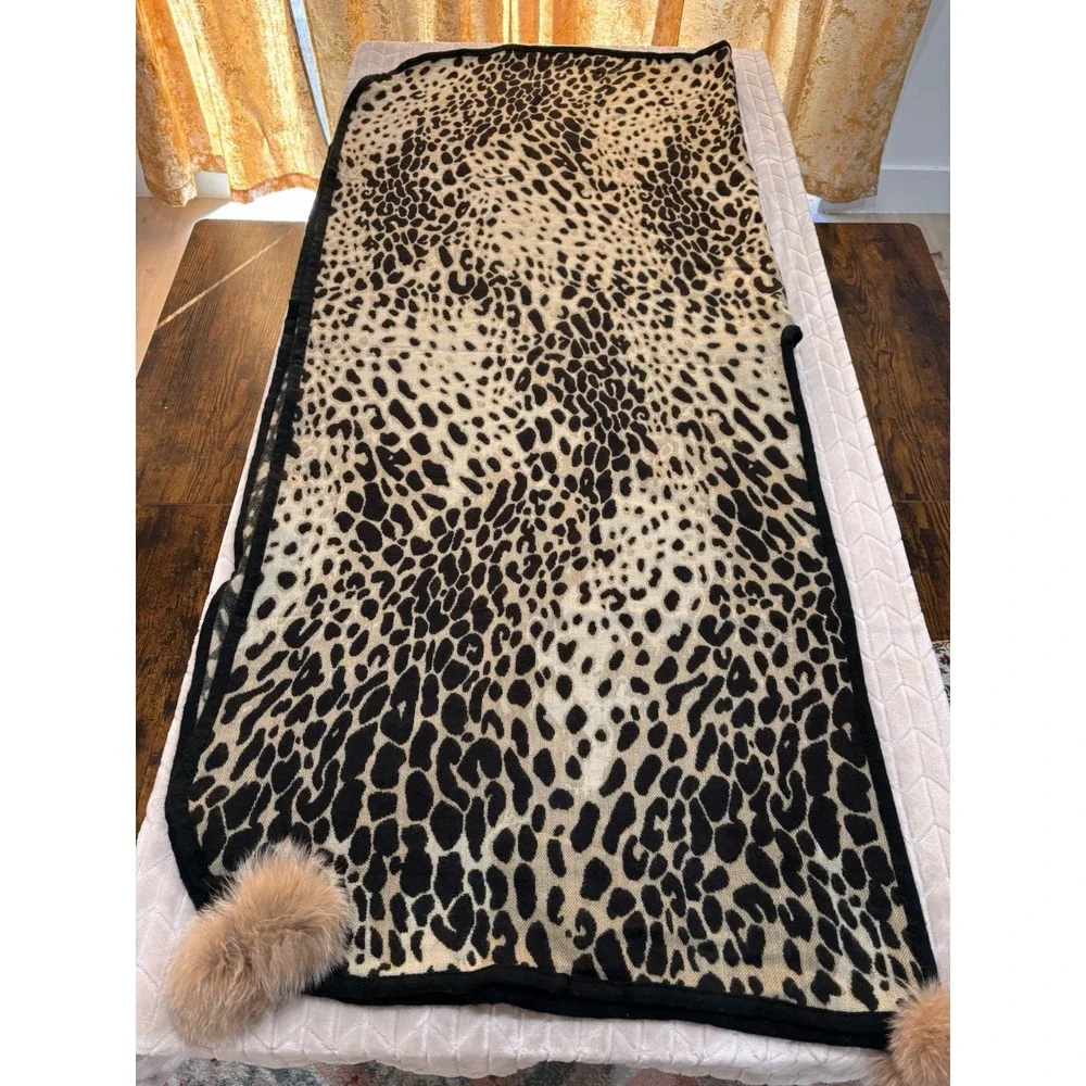 Mitchie's Leopard Print Fox Fur Pom Pom Cape Poncho Mob Wife Tuscan Mom OS